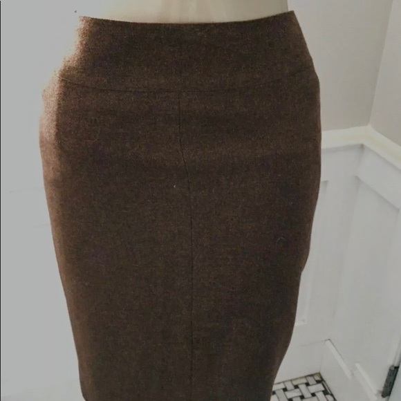 CHANEL BROWN CASHMERE PENCIL SKIRT 8/10 MED - Picture 7 of 7